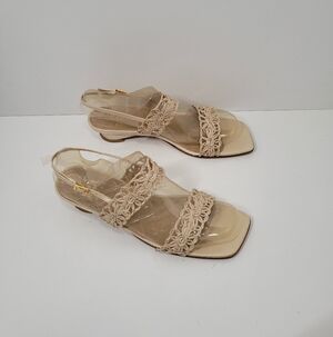 Stuart Weitzman Tan Raffia Floral Square Toe Heeled Strappyed Sandals Women Sz 9